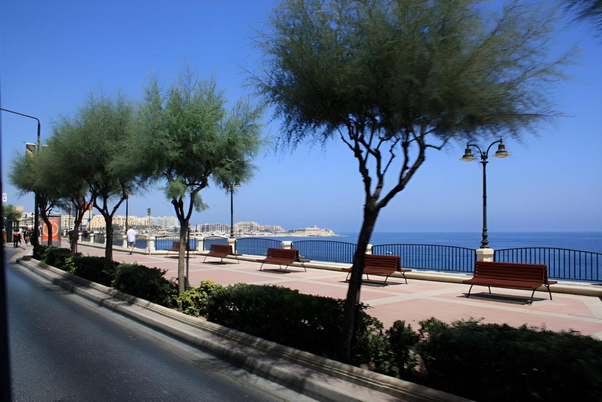 Apartamento Stylish 2br Getaway Steps From The Promenade Sliema
