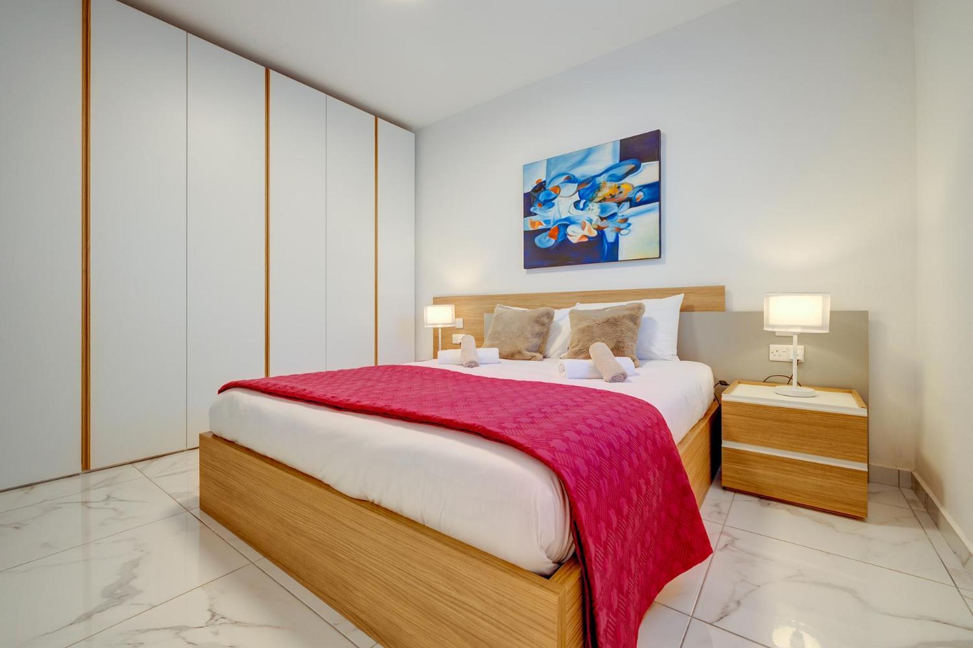 Stylish 2br Getaway Steps From The Promenade Apartamento Sliema
