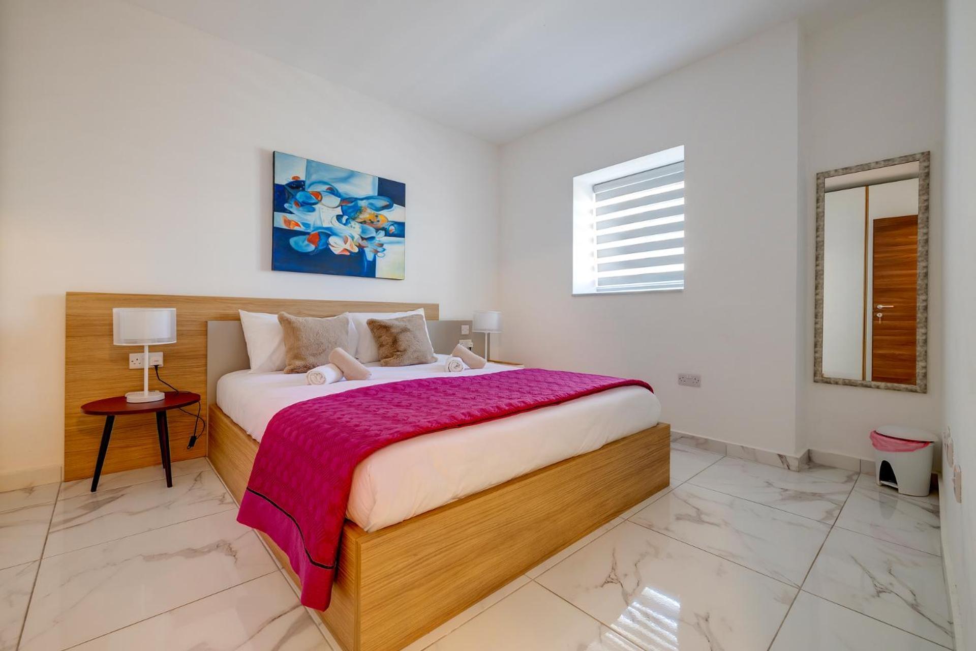 Stylish 2br Getaway Steps From The Promenade Sliema
