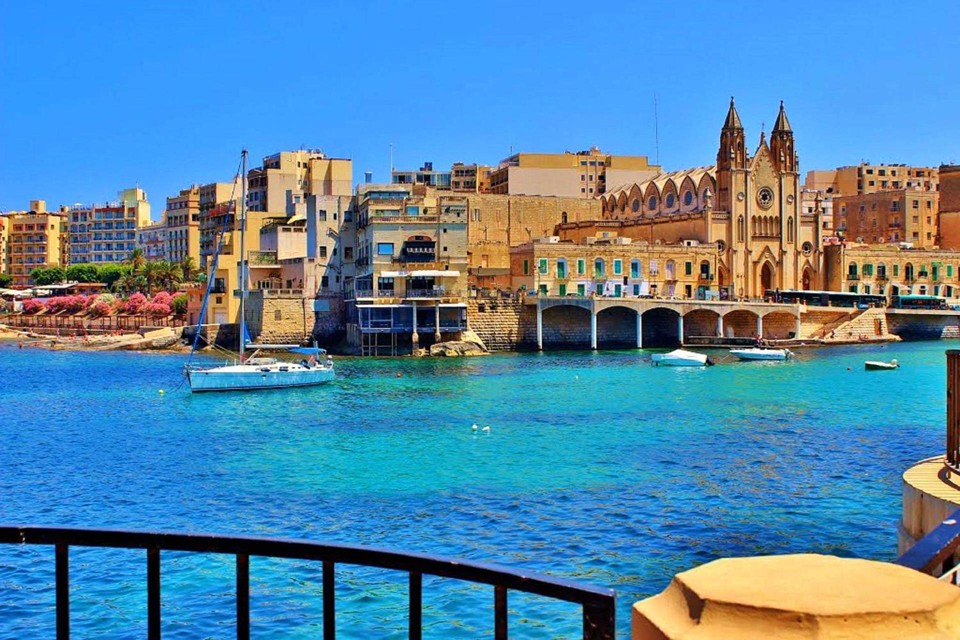 Stylish 2br Getaway Steps From The Promenade * Sliema